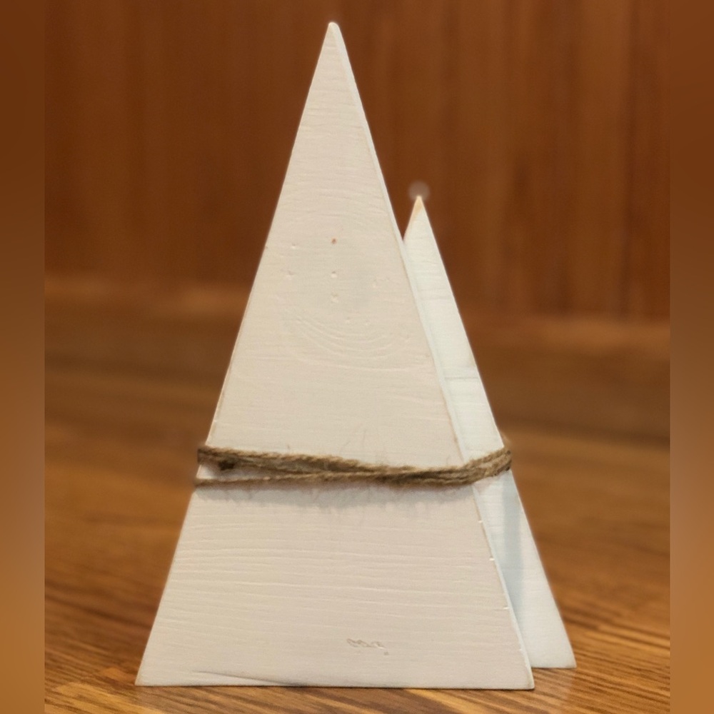 Set of 2 wooden Christmas trees decor shelf sitter - Picture 2 of 4